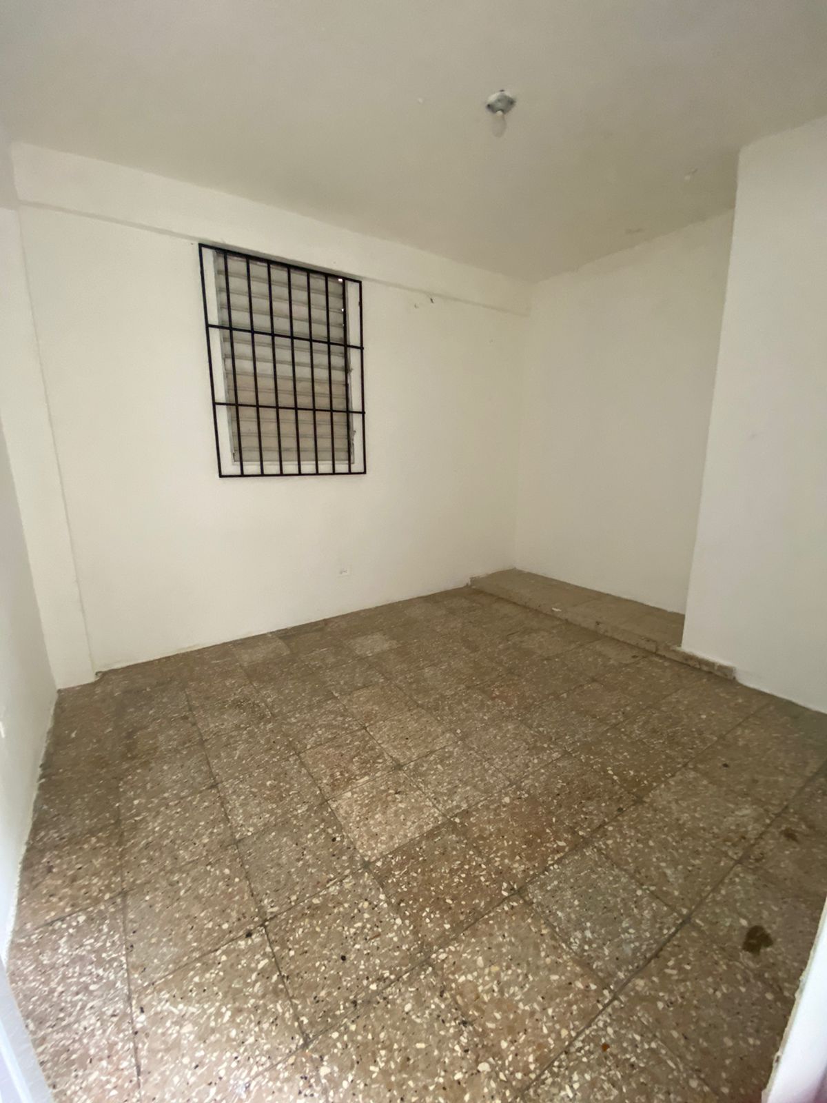 apartamentos - Apartamento De Alquiler En Los Mina 5