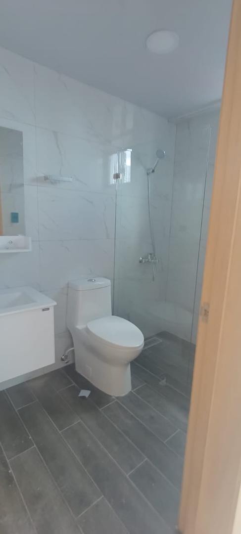 apartamentos - CACICAZGOS HERMOSA 2DA CON TERRAZA UBICACIÓN IDEAL, EXCELENTE DISTRIBUCIÓN  9