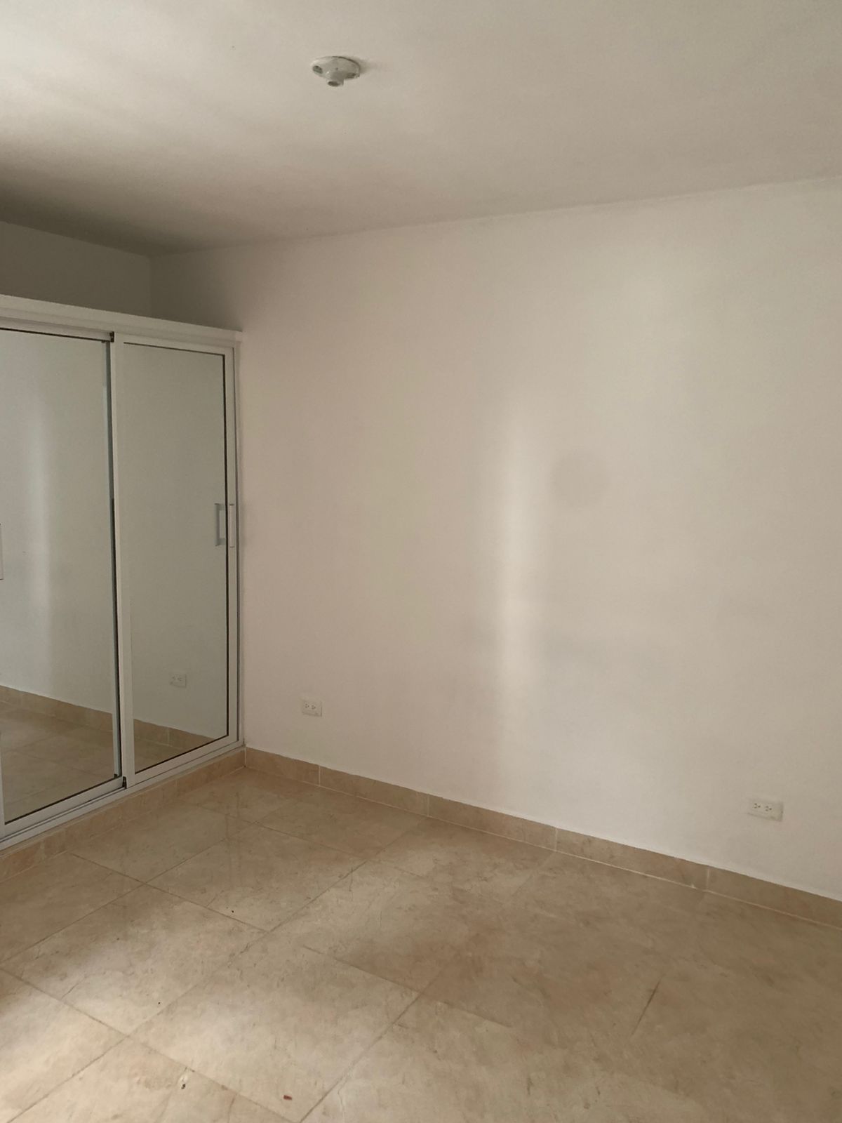 apartamentos - SE ALQUILA APTO 3 HAB 2 BAÑOS 1 PARQUEO MANOGUAYAB 4