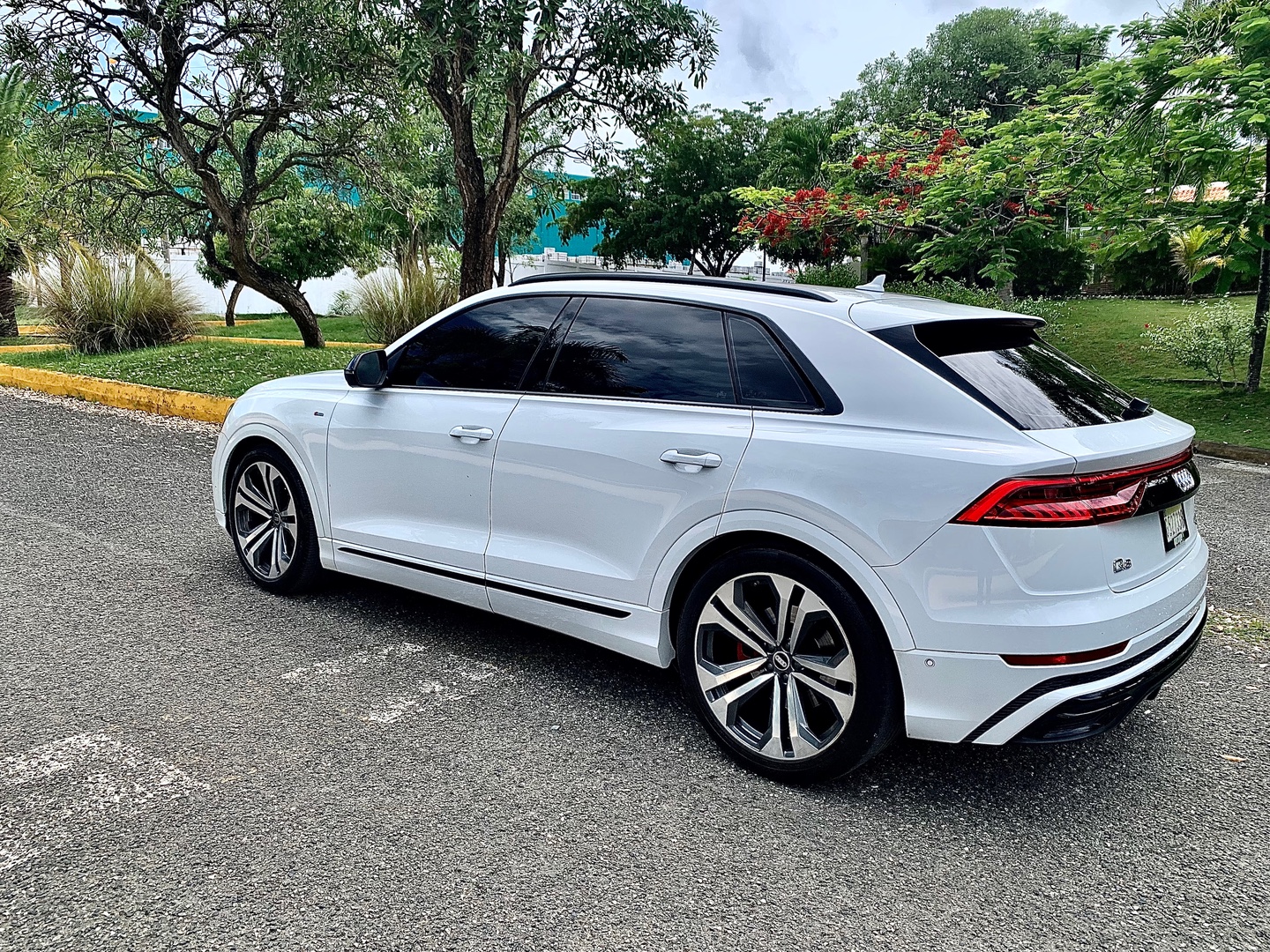 jeepetas y camionetas - Audi Q8 S-line Prestige 5