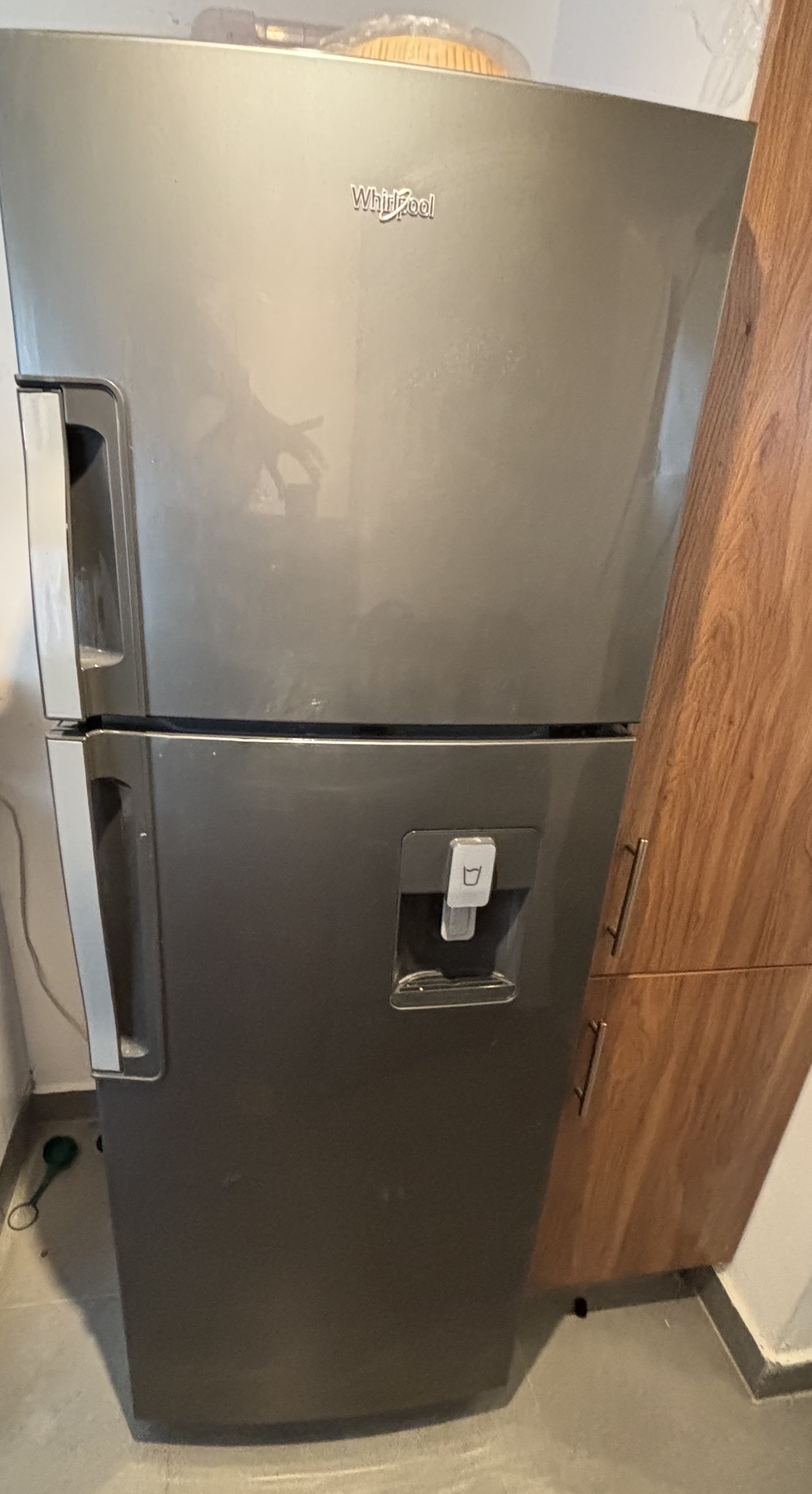 electrodomesticos - Nevera whirlpool 10 PC - 3 años de uso 0