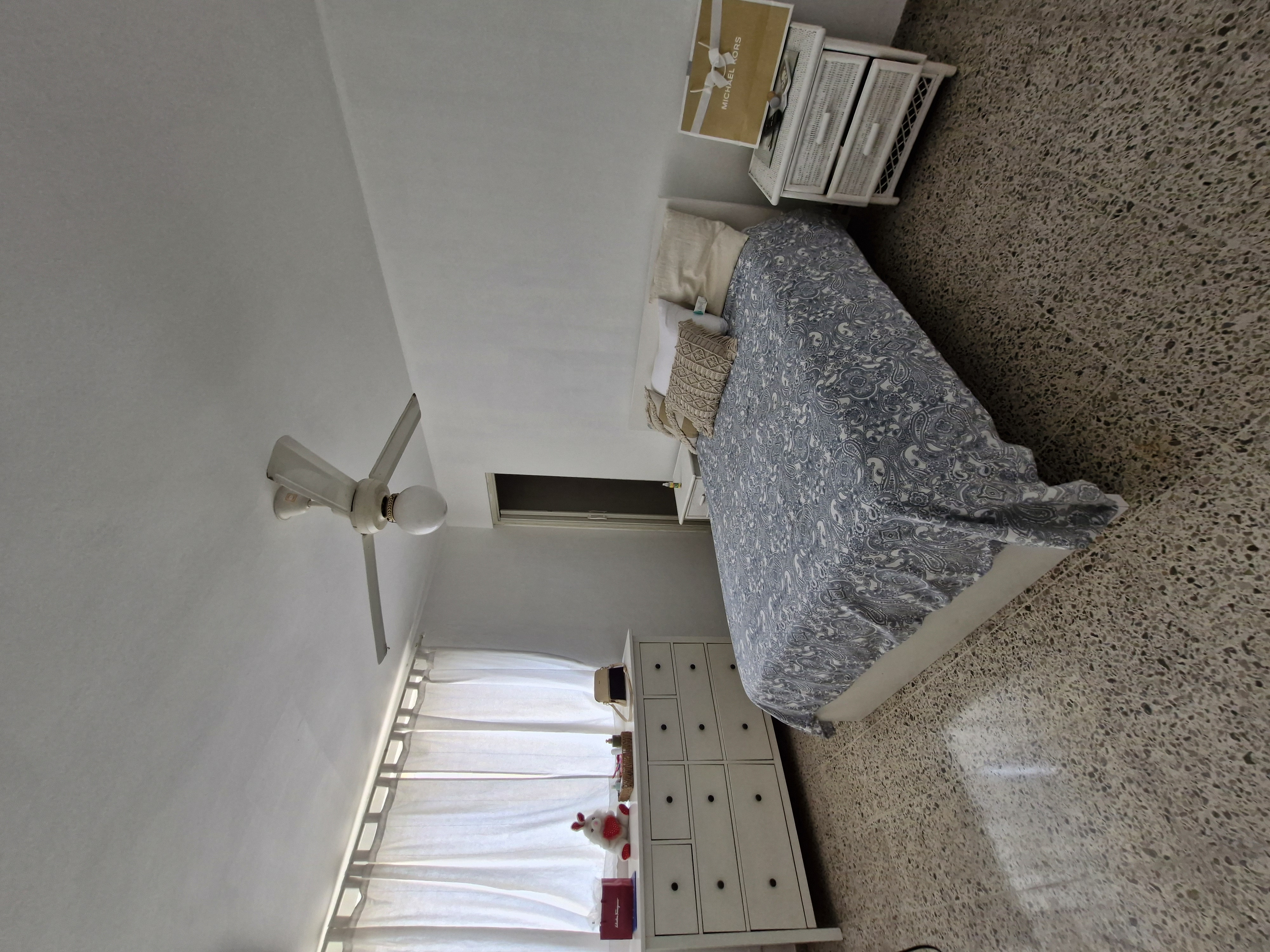 apartamentos - Segundo nivel con terraza en Gazcue 4