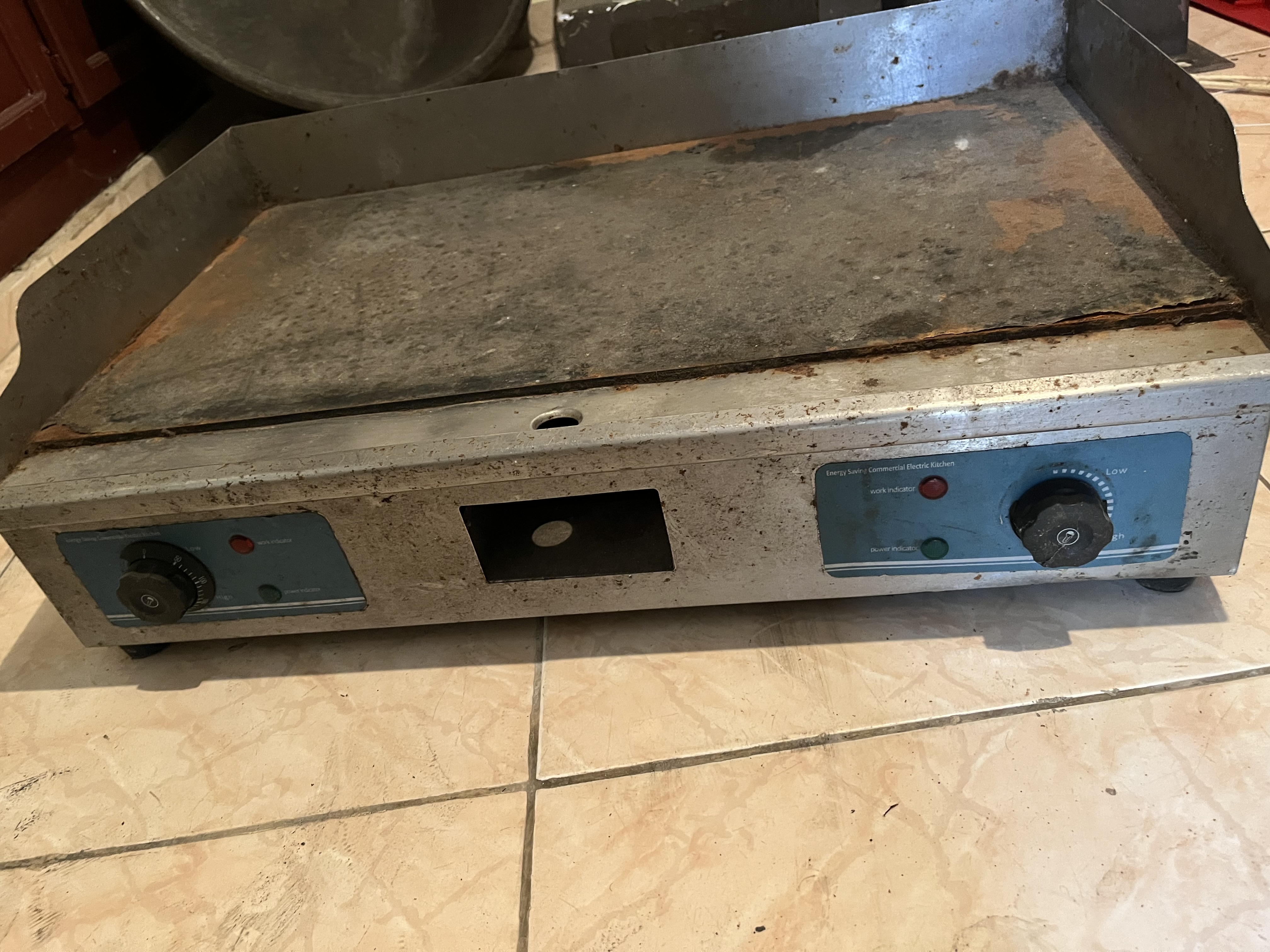 equipos profesionales - Vendo plancha electrica 220 0