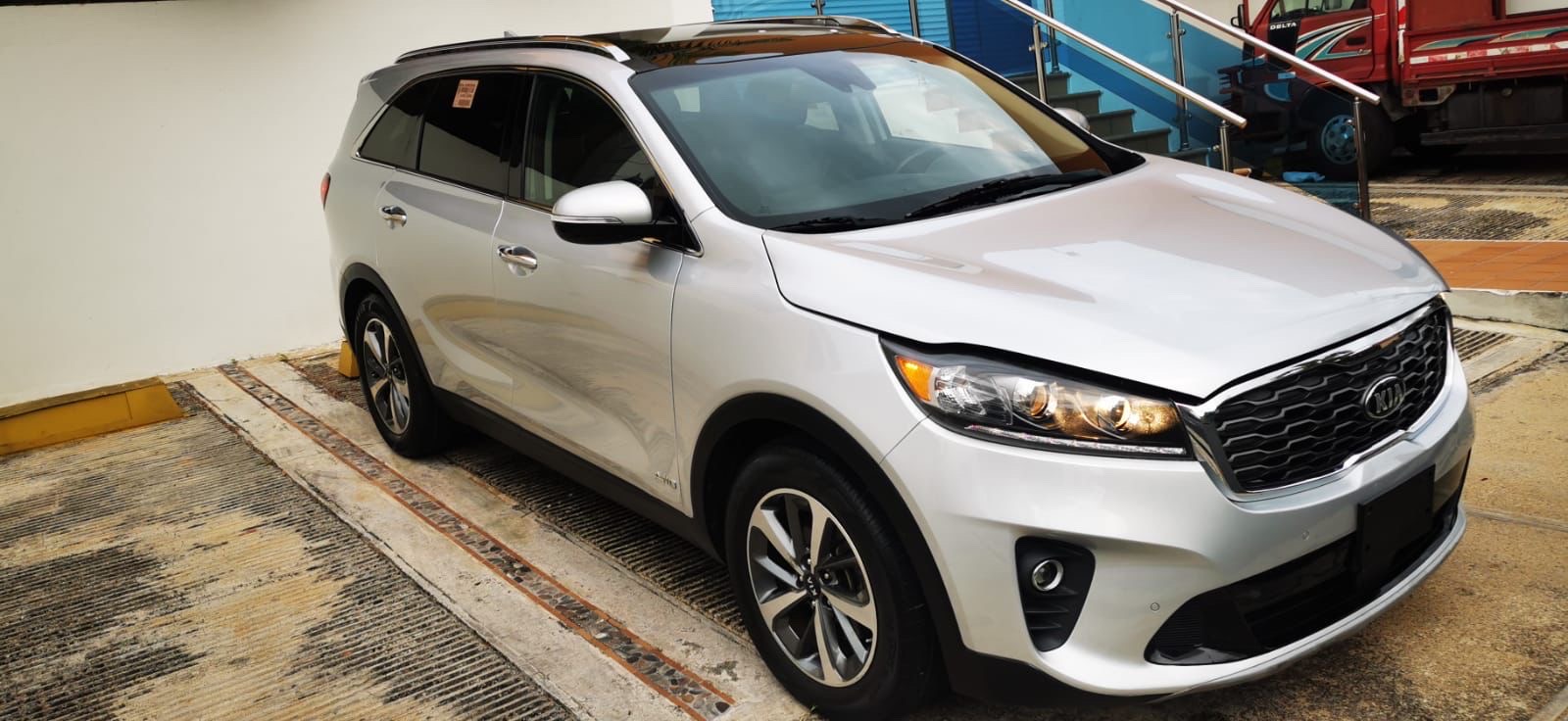 jeepetas y camionetas - KIA SORENTO EX 2019 -negociable- 1