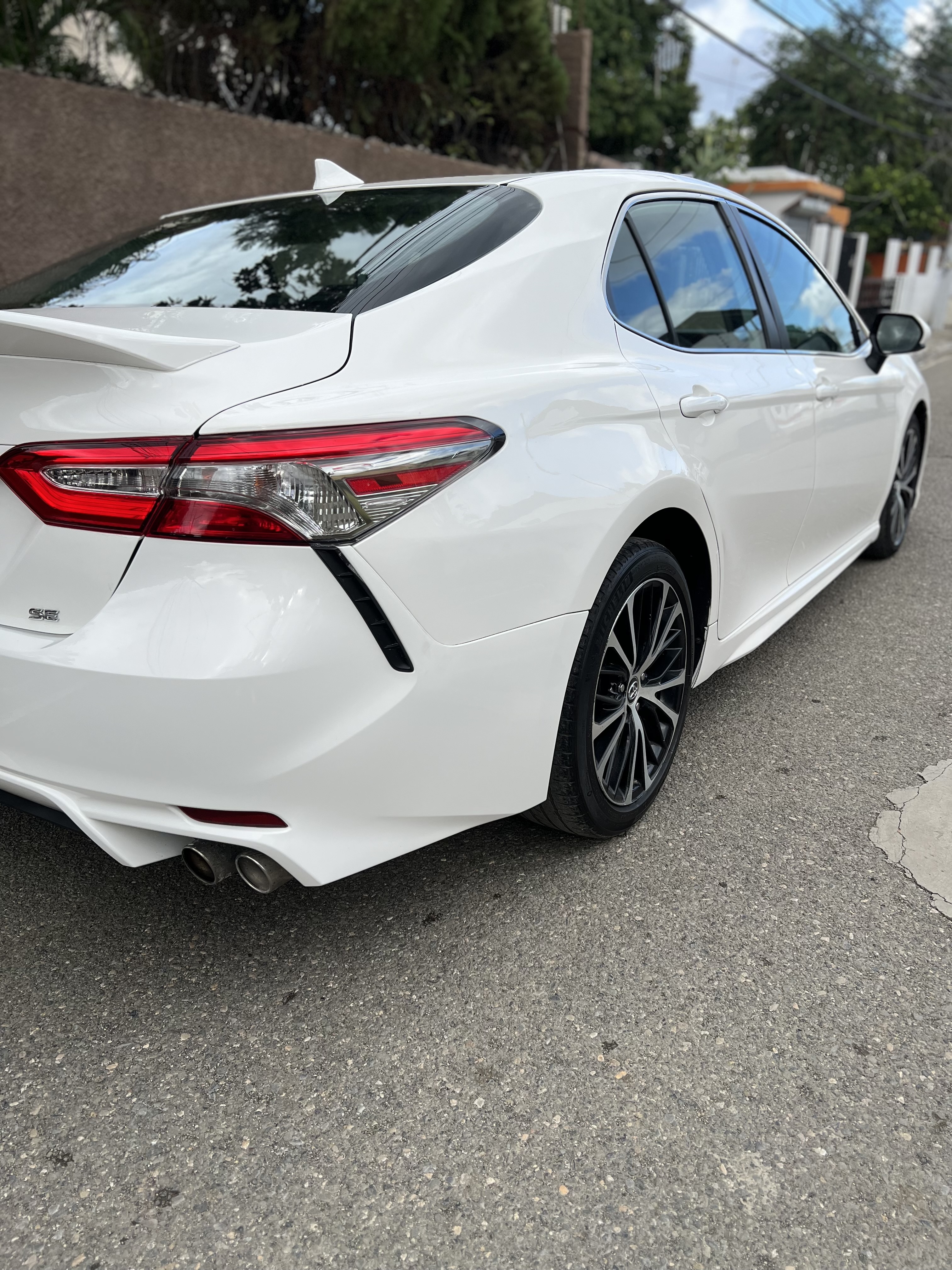 carros - Se vende Camry SE 2019 CLEAN CAR FAX