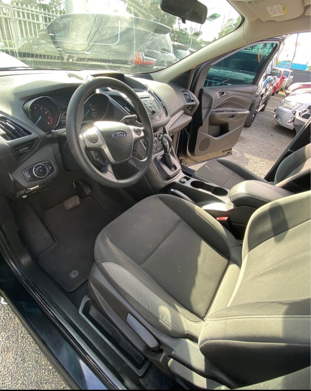 jeepetas y camionetas - Ford Escape 2014