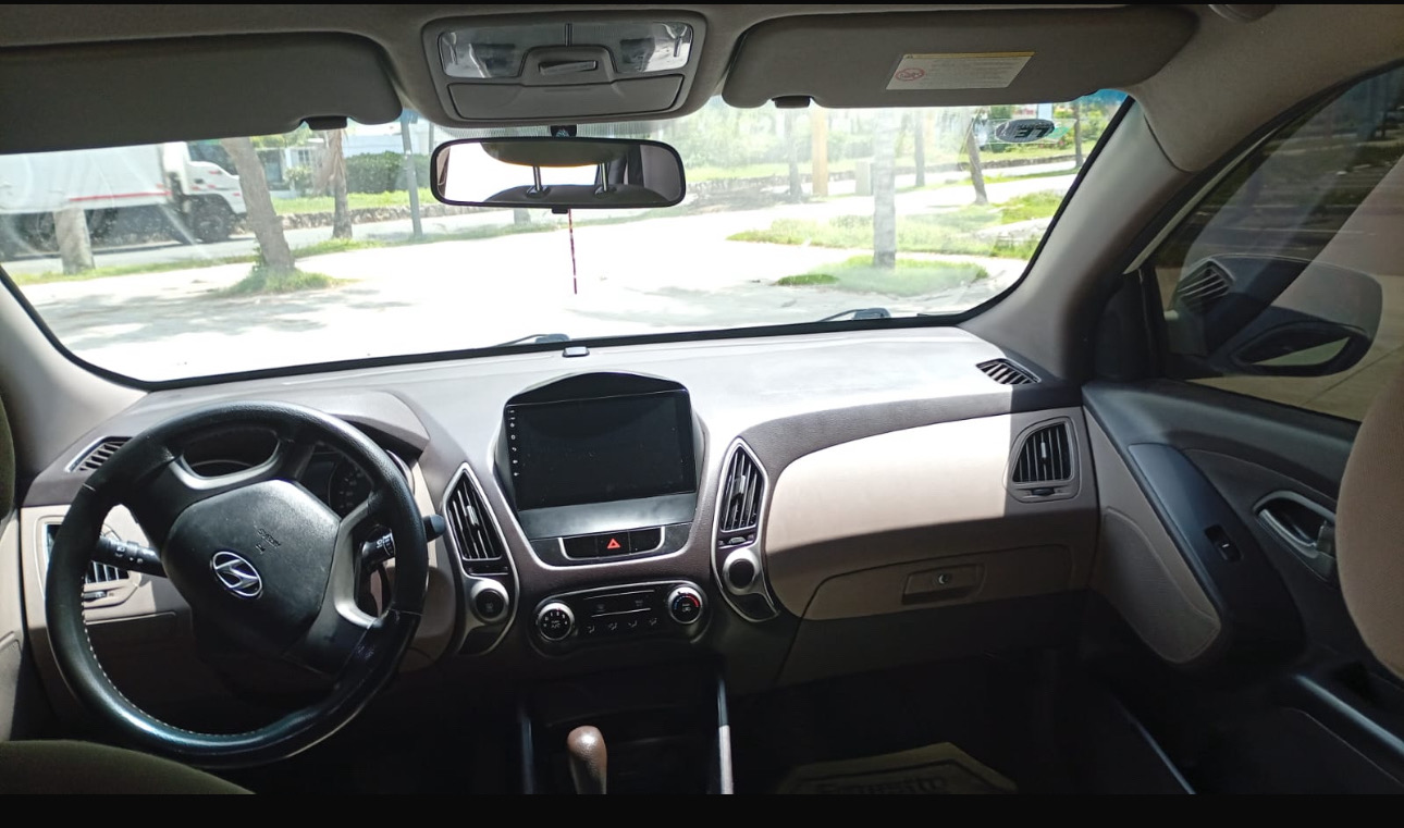 jeepetas y camionetas - HYUNDAI TUCSON BIEN CUIDADA 2