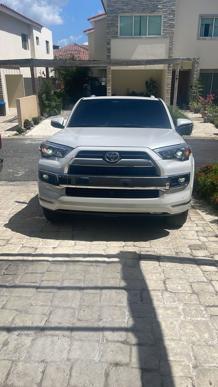 jeepetas y camionetas - VENDO DE OPORTUNIDAD 4RUNNER LIMITED 11 MIL KM 0