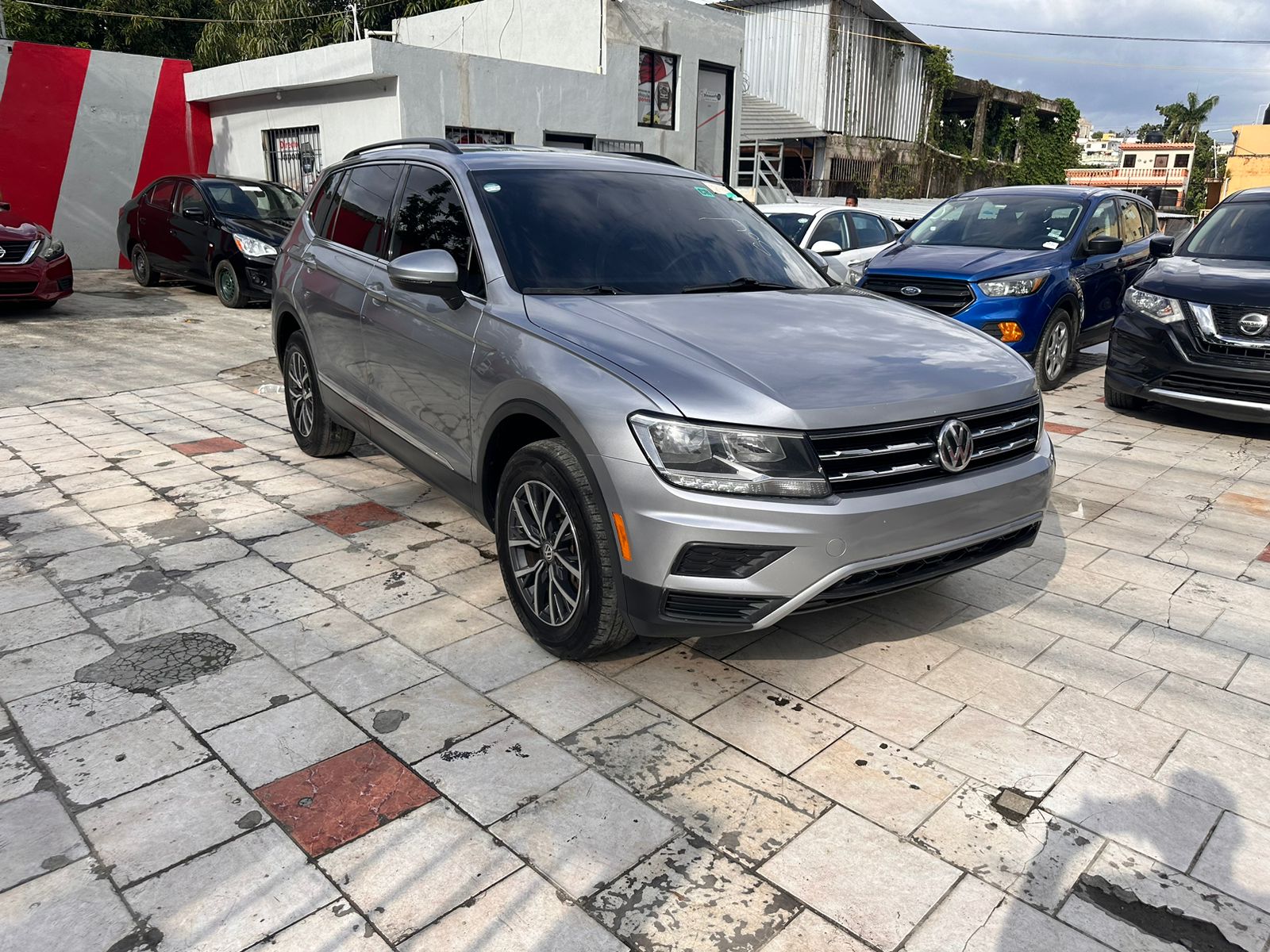 jeepetas y camionetas - VOLKSWAGUER TIGUAN GRIS 2020 AMERICANO!!! 2