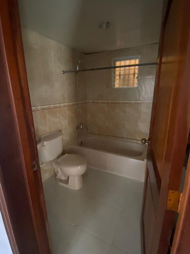 apartamentos - Precio$28,000
Alquilo Apartamento Sto. Dgo. Este.
Balcón 2