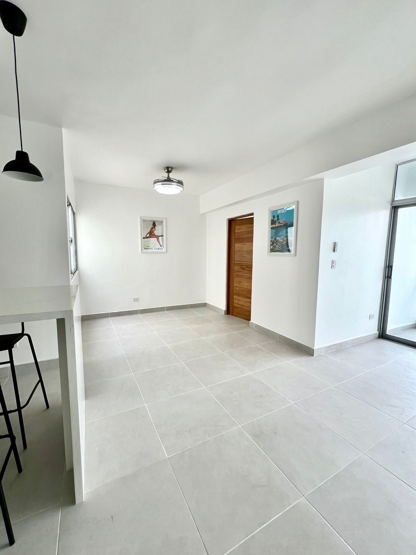 apartamentos - Apartamento con línea blanca en alquiler en la Zona Universitaria  2