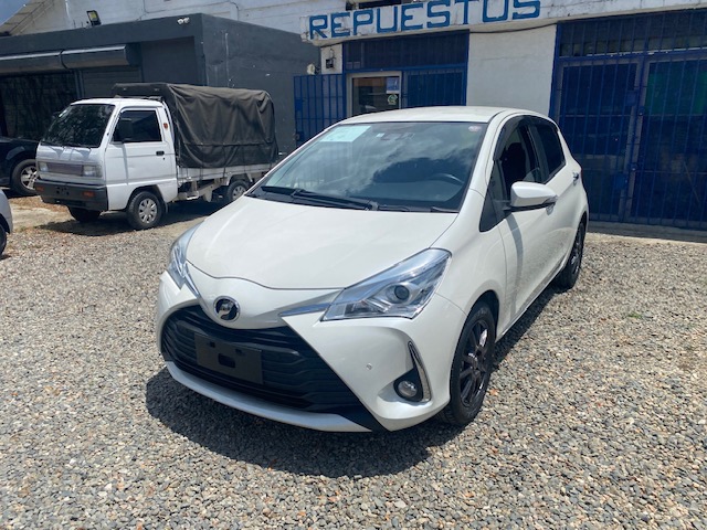 carros - Toyota Vitz 2020