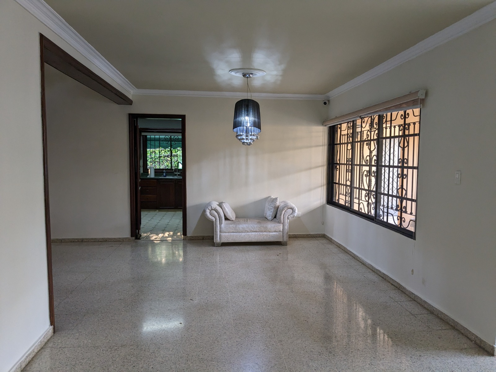 apartamentos - Rento Casa en el millon  1