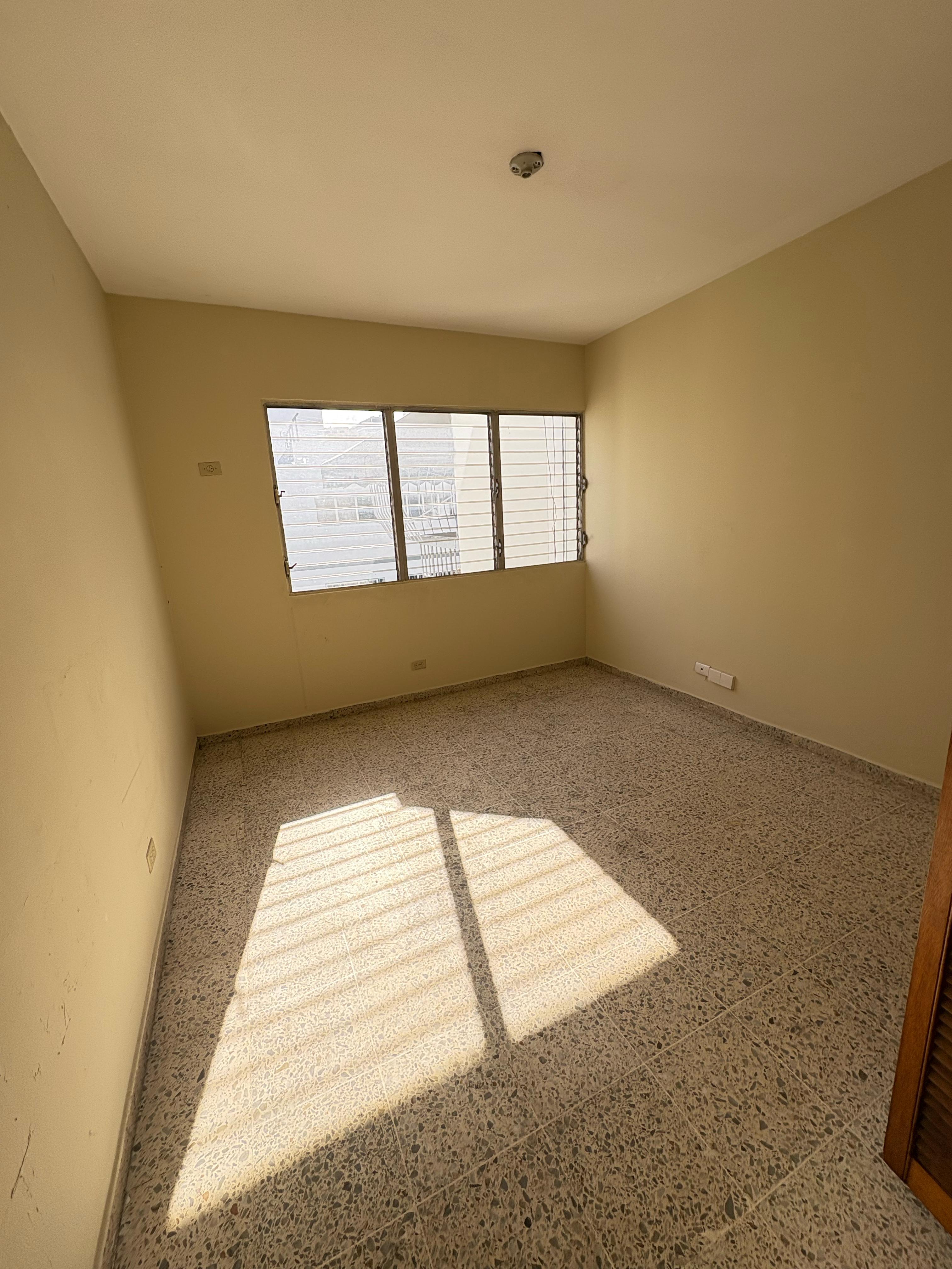 apartamentos - Vendo piso 4 clásico Esperilla tres hab dos baños  2
