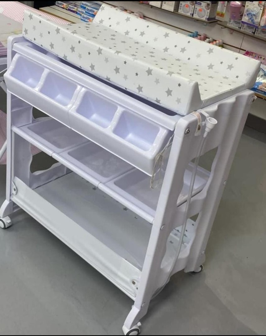muebles - Cambiador con bañera 0
