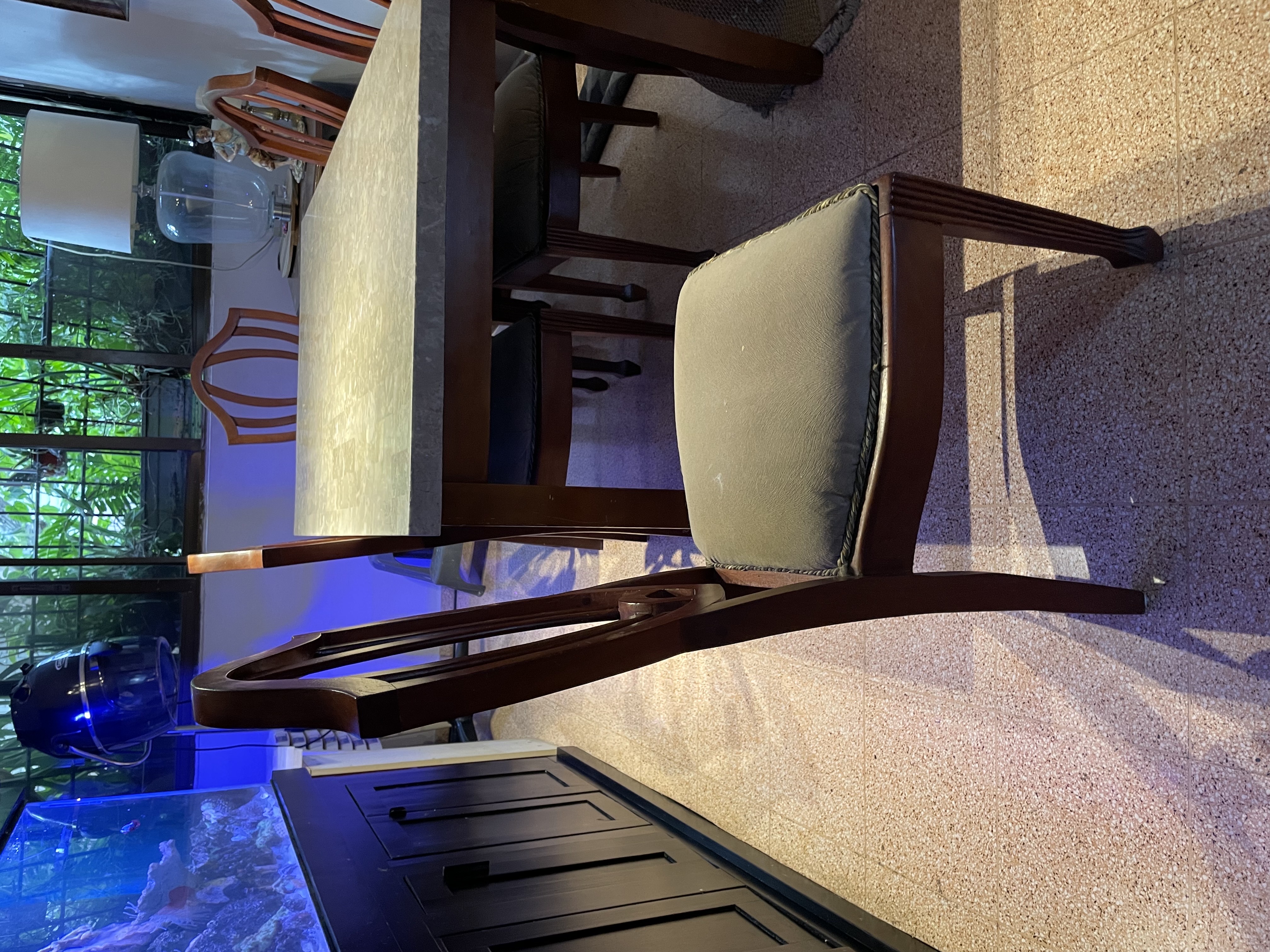 muebles y colchones - Comedor de 6 comensales de oportunidad  4