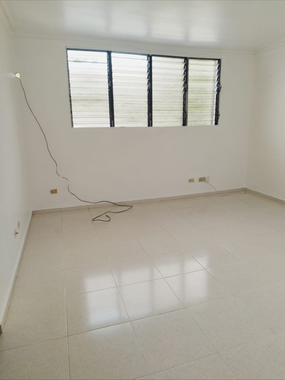 apartamentos - Se Alquila Apartamento en el Embrujo II (Segundo nivel). Precio $25,000.  7