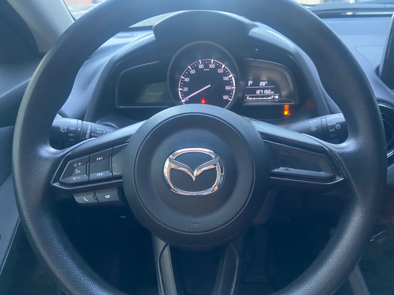 carros - MAZDA DEMIO 2019 9