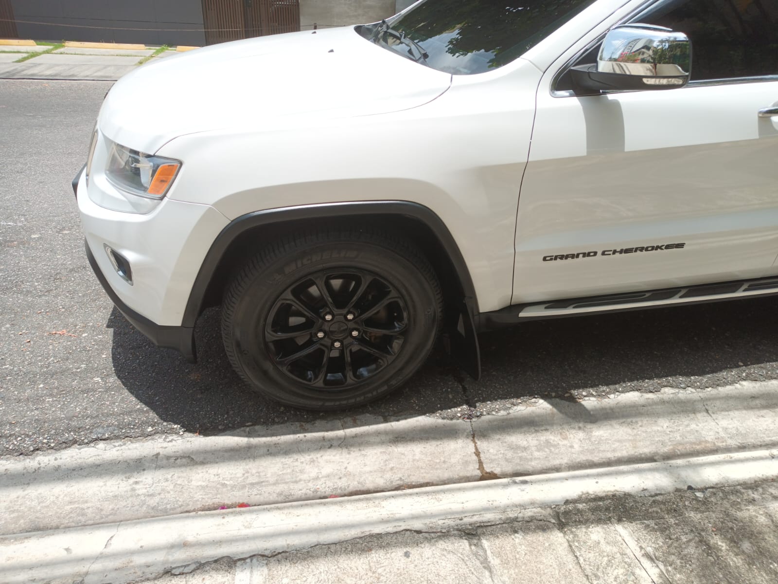 jeepetas y camionetas - Grand cherokee 2015 Por enfermedad familia 8