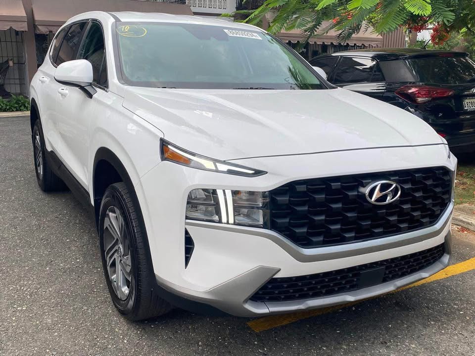 jeepetas y camionetas - Hyundai Santa Fe SE 2023 0