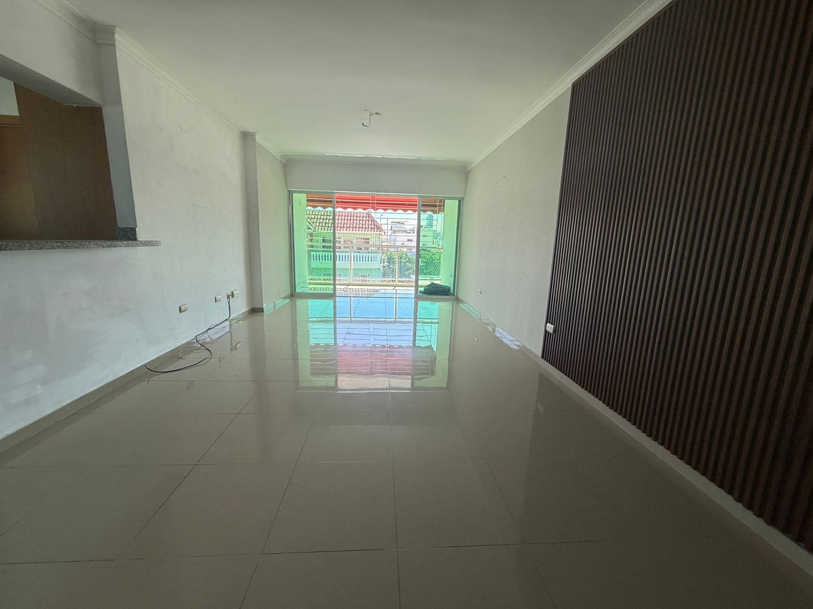 apartamentos - Se Alquila Apartamento en la Avenida Independencia 1