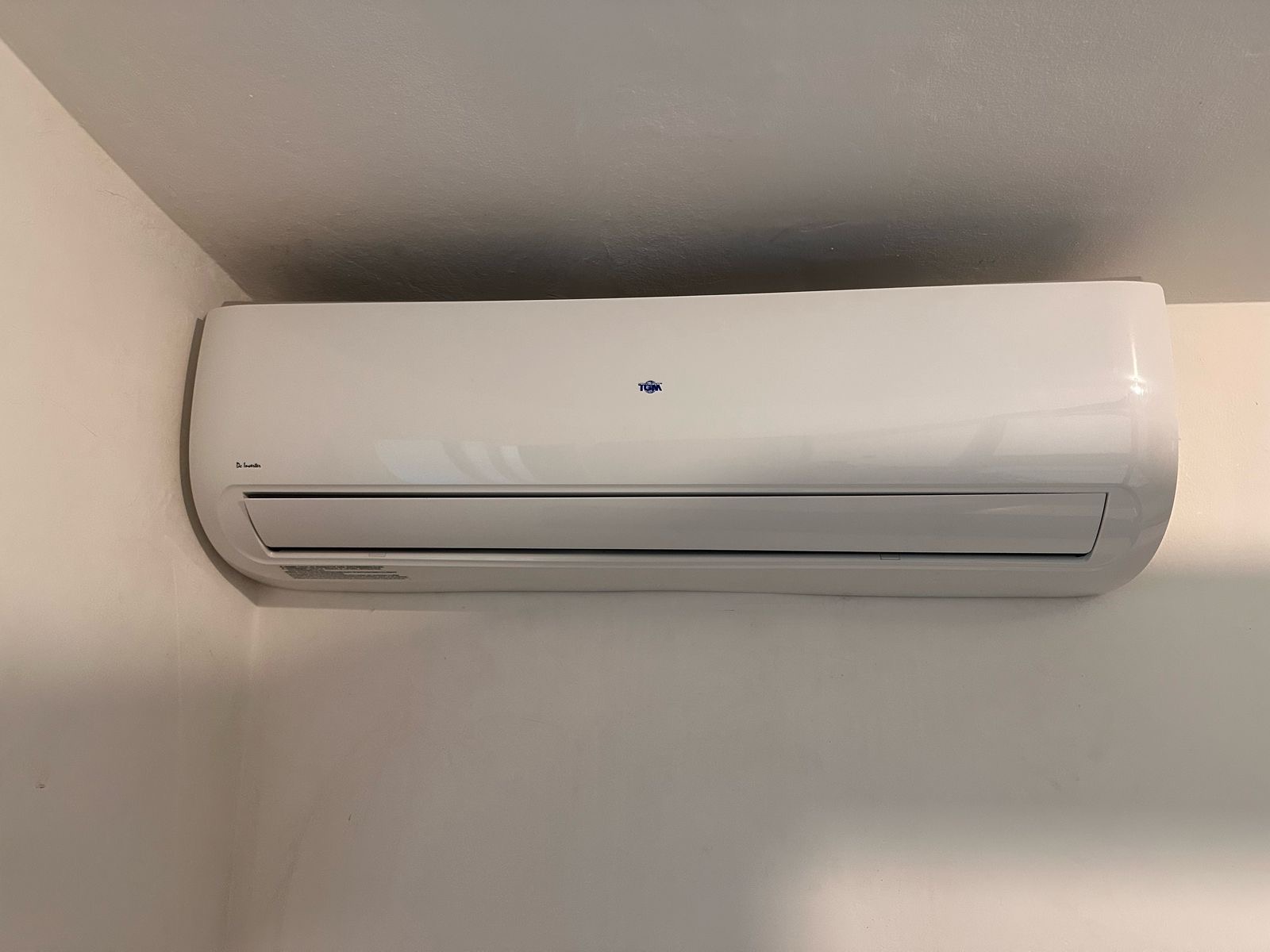 aires acondicionados y abanicos - Aire acondicionado 24 BTU 0