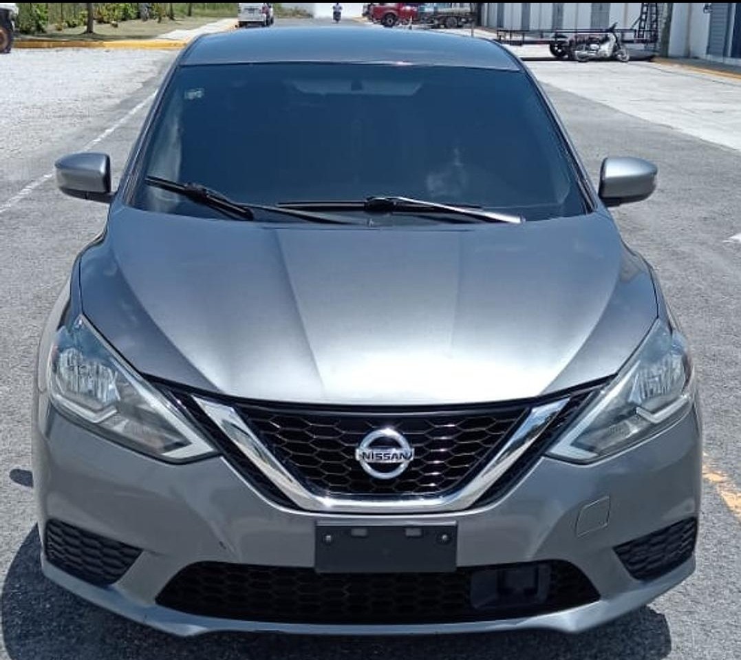 carros - Nissan Sentra 2018 en buen estado y bien cuidado nitido