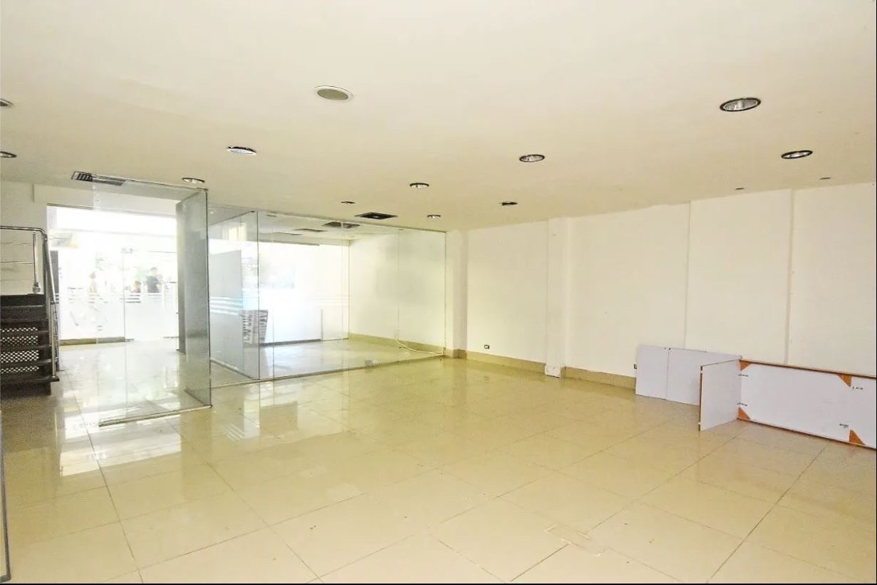 oficinas y locales comerciales - vente de local comercial  en plaza central Santo Domingo Distrito Nacional  0