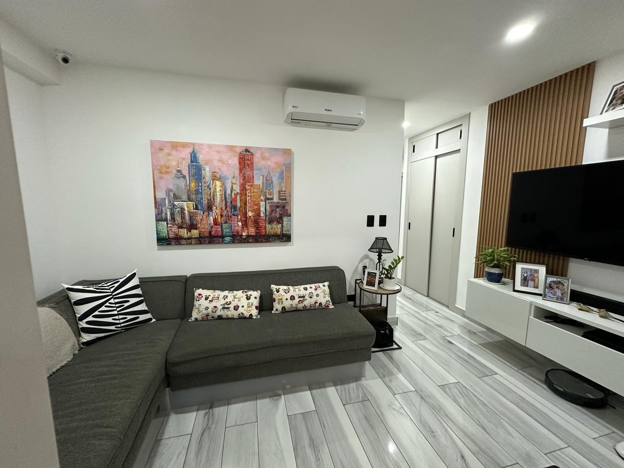apartamentos - 🔵Apartamento 4to piso en el Millon 
 4