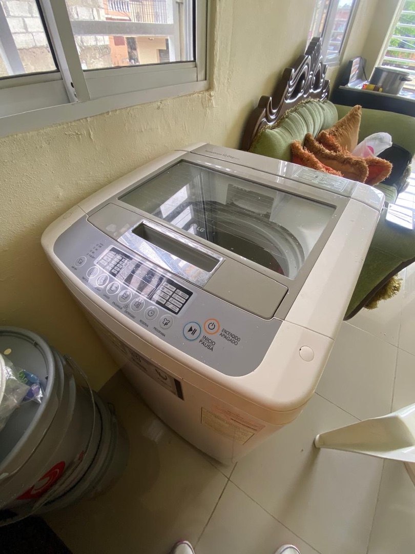 electrodomesticos - Lavadora automática LG en buenas condiciones  1