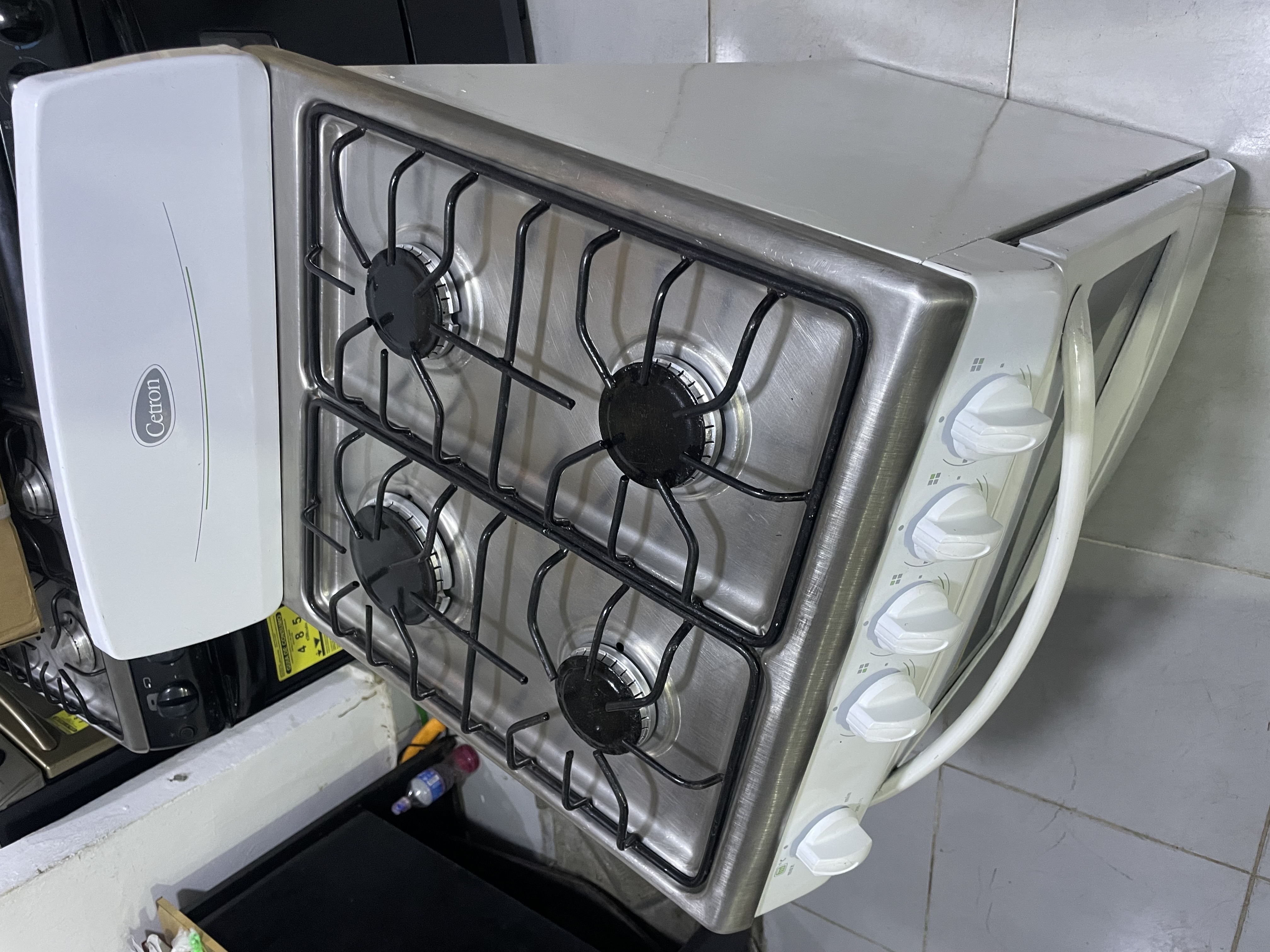electrodomesticos - Estufa Cetron de 20 pulgadas semi nueva importada  3