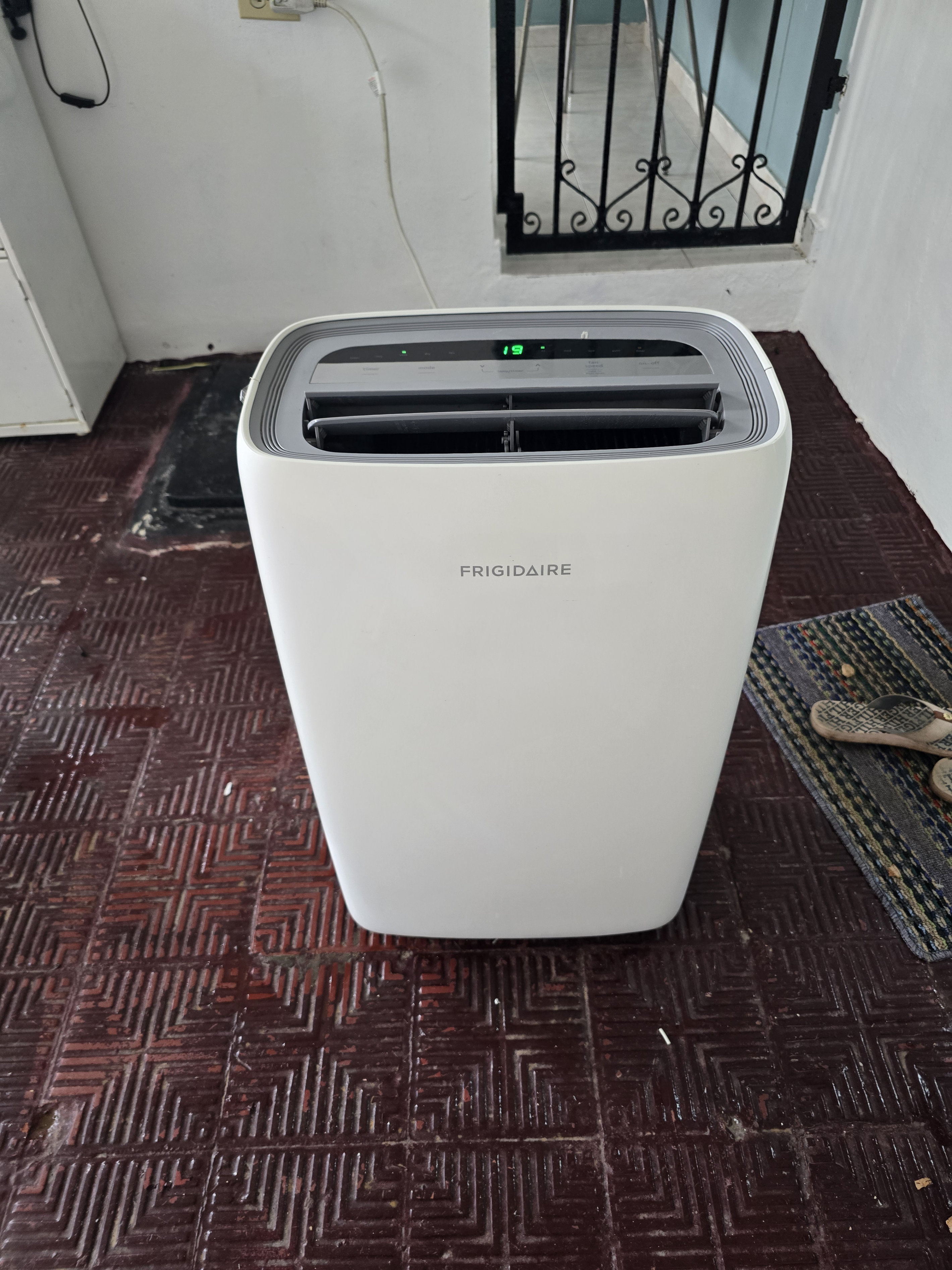 aires acondicionados y abanicos - aire acondicionado portátil de 8500btu luz 110v