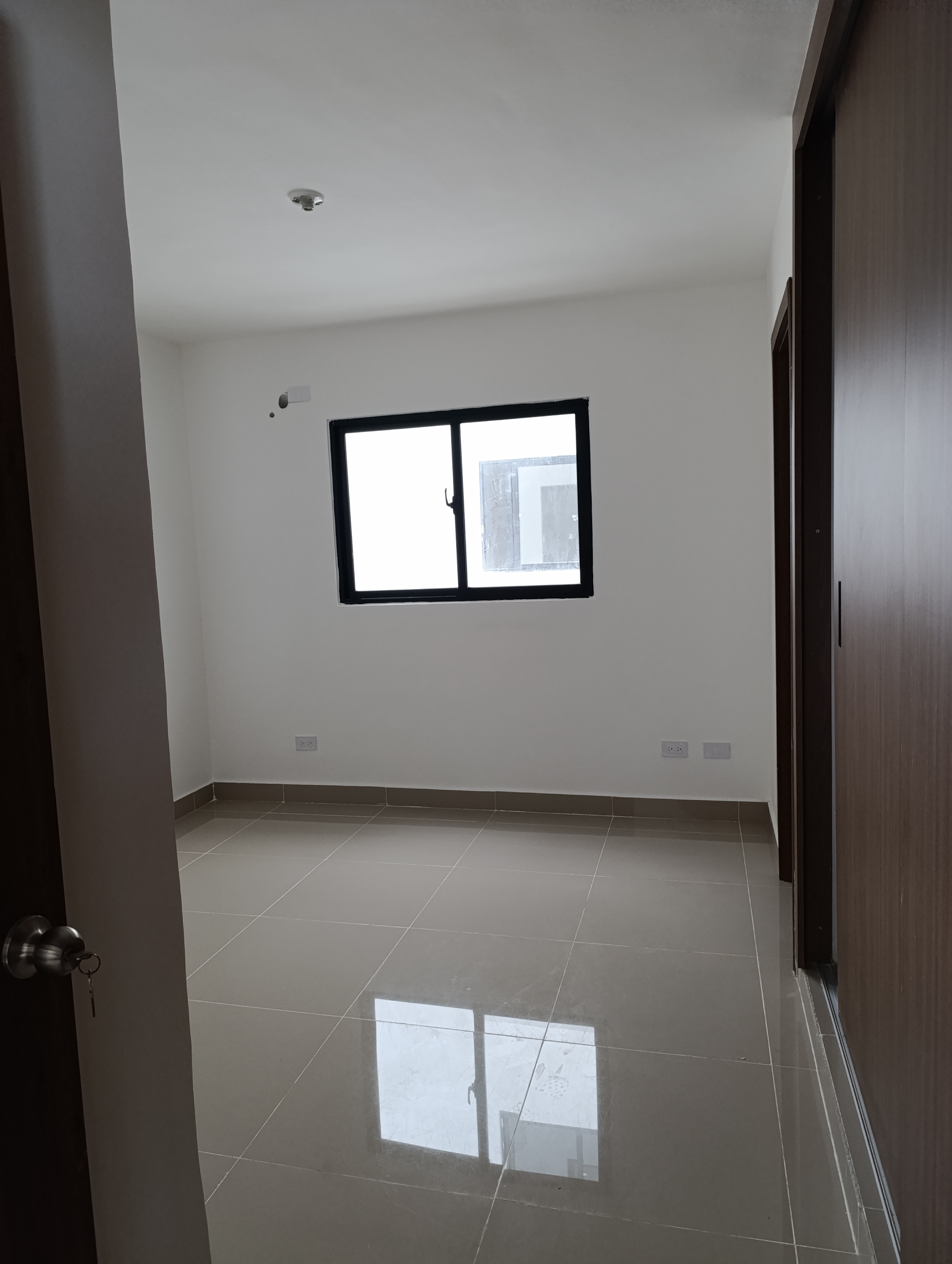 apartamentos - Se alquila 3er nivel en Residencial Riviera Verde. 6