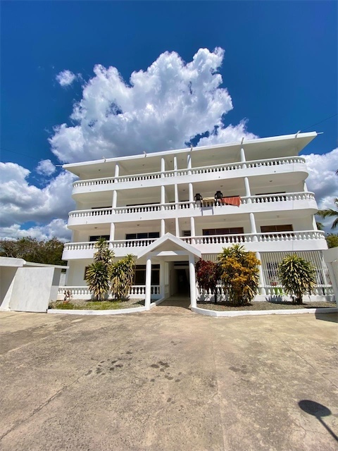apartamentos - Venta de apartamento segunda línea de playa  en Juan dolio con 150mts