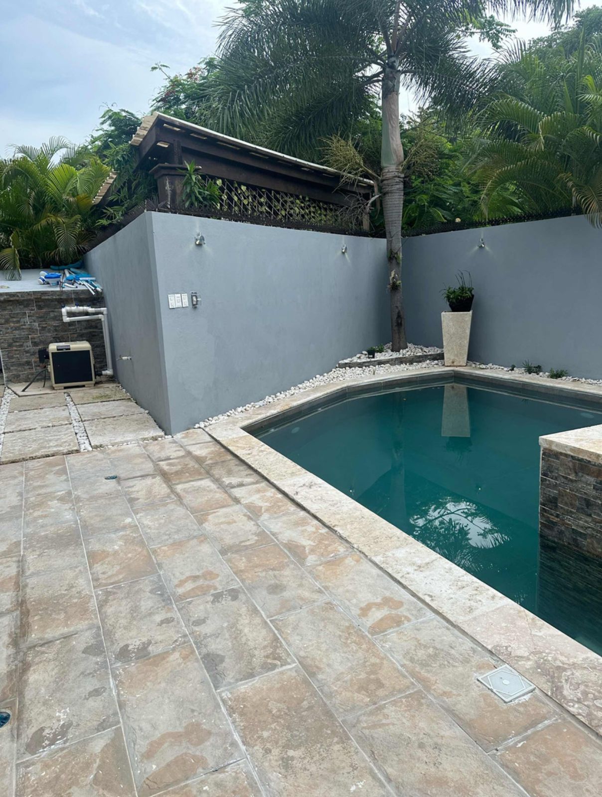 casas vacacionales y villas - hermosa casa en las orquídeas 0