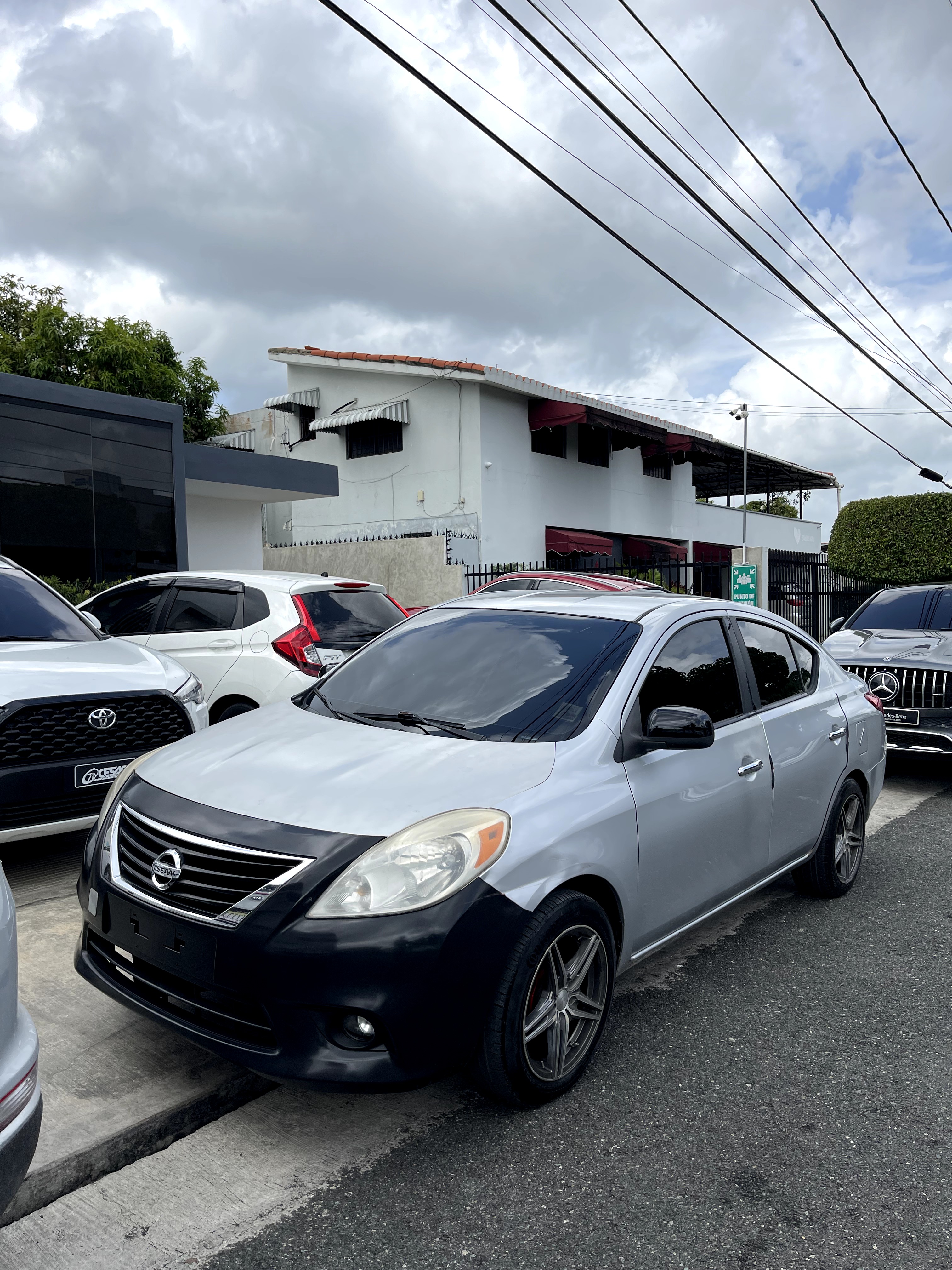 carros - DE OPORTUNIDAD NISSAN VERSA 2012 EN CONDIONES 2