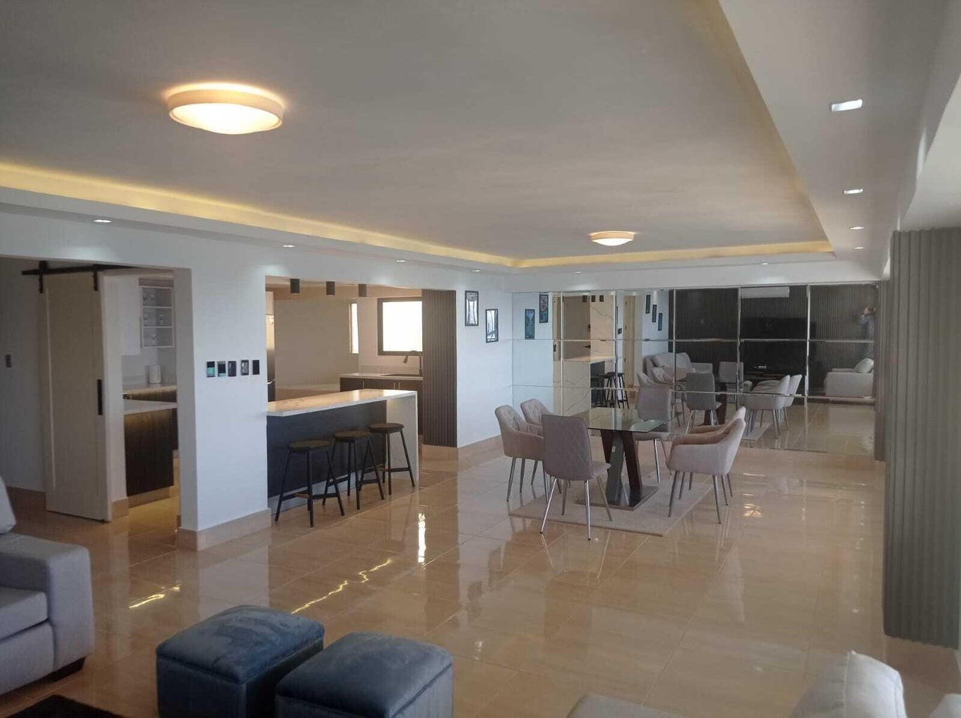 apartamentos - Lujoso, hermoso e impresionante apartamento de Tres Habitaciones 0