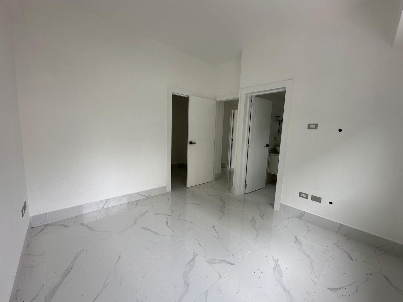 apartamentos - En venta apartamento en piantini  3