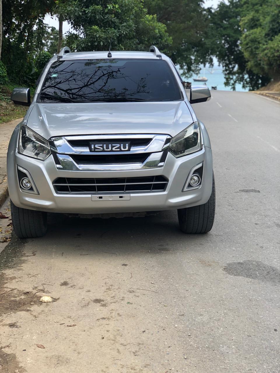 jeepetas y camionetas - Isuzu Dmax 1