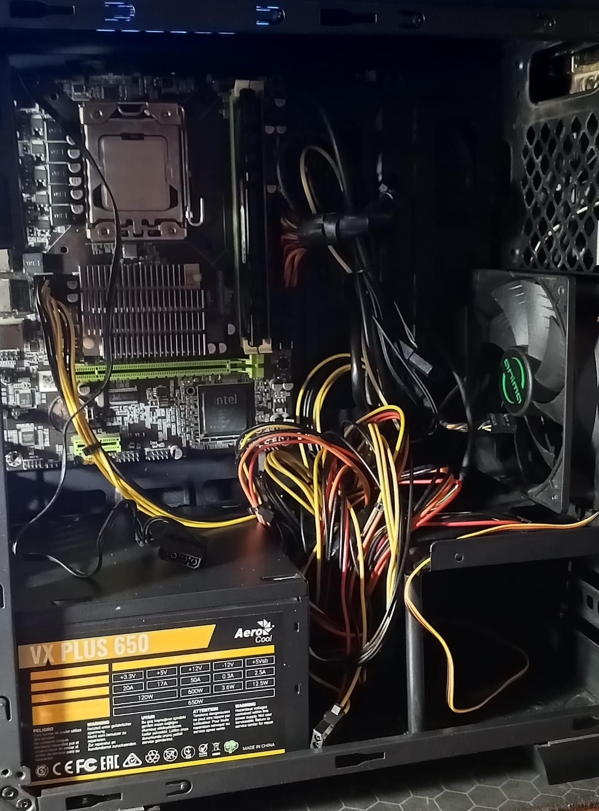 computadoras y laptops - Case de PC Aerocool Cylon (Leer descripción) 5