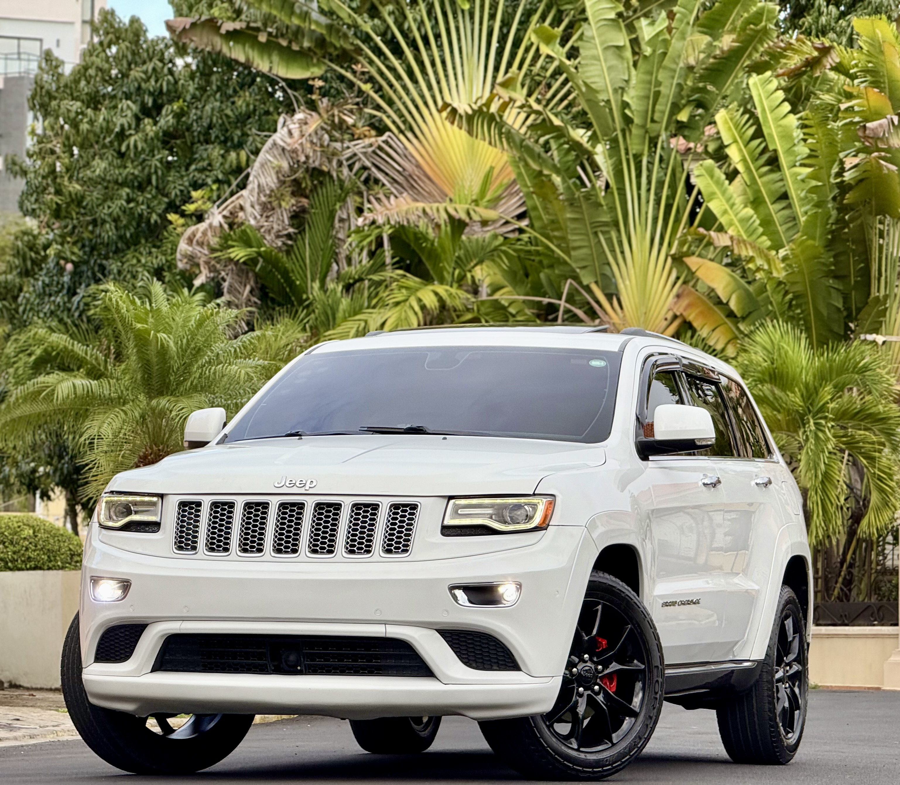 jeepetas y camionetas - Jeep Grand Cherokee Limited 2014 4x4 $895,000