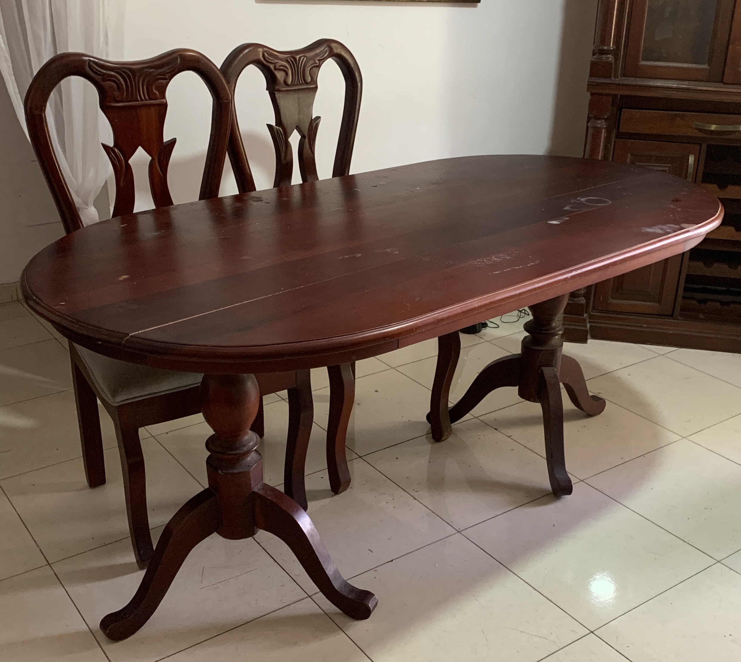 muebles y colchones - Vendo Juego de Comedor en caoba 