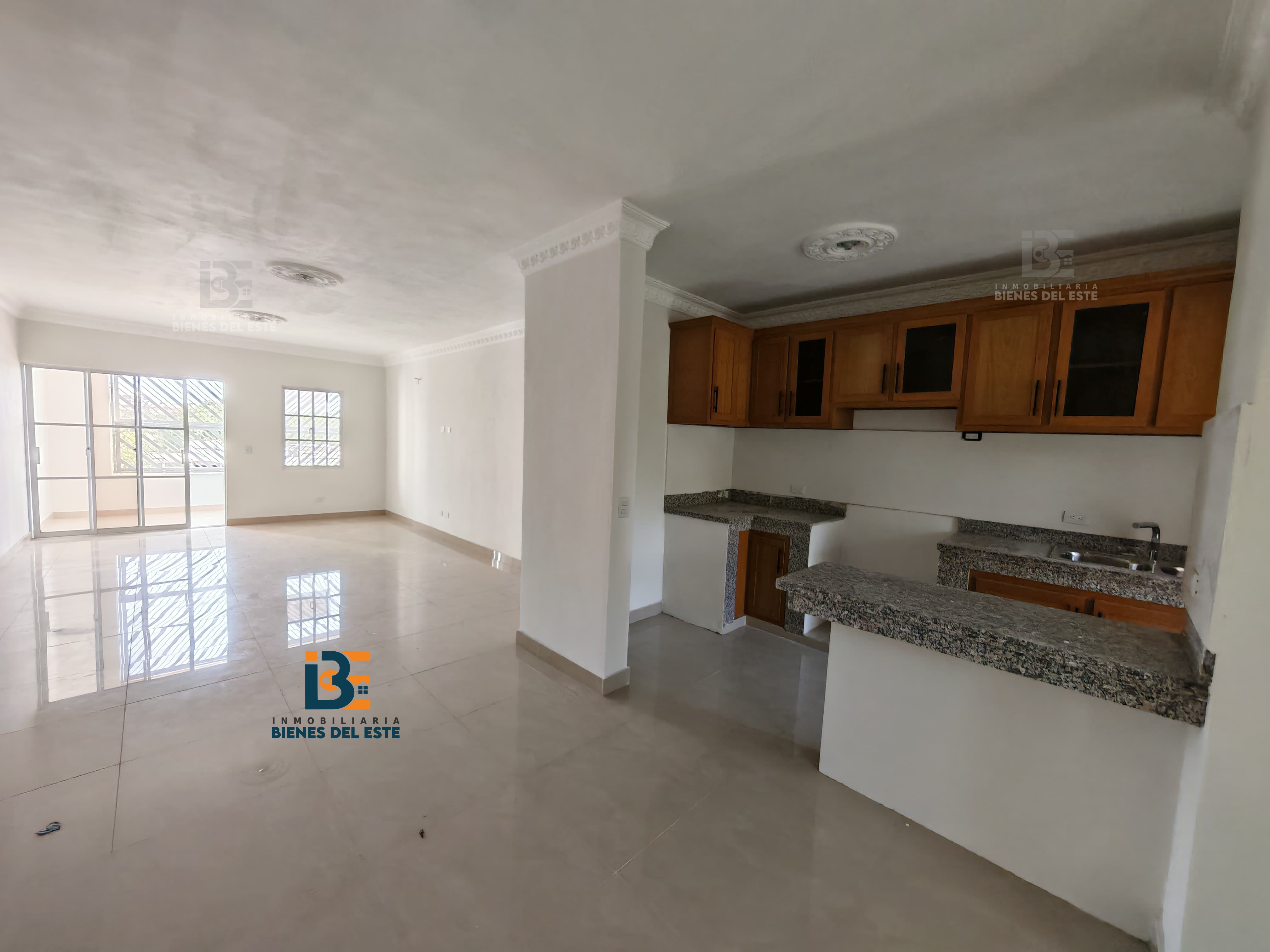 apartamentos - Se Renta Nuevo APT de 3 Habitaciones en SPM. 2