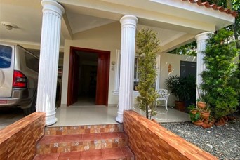 casas - LOS CERROS DE ARROYO lll HERMOSA CASA 2 NIVELES 