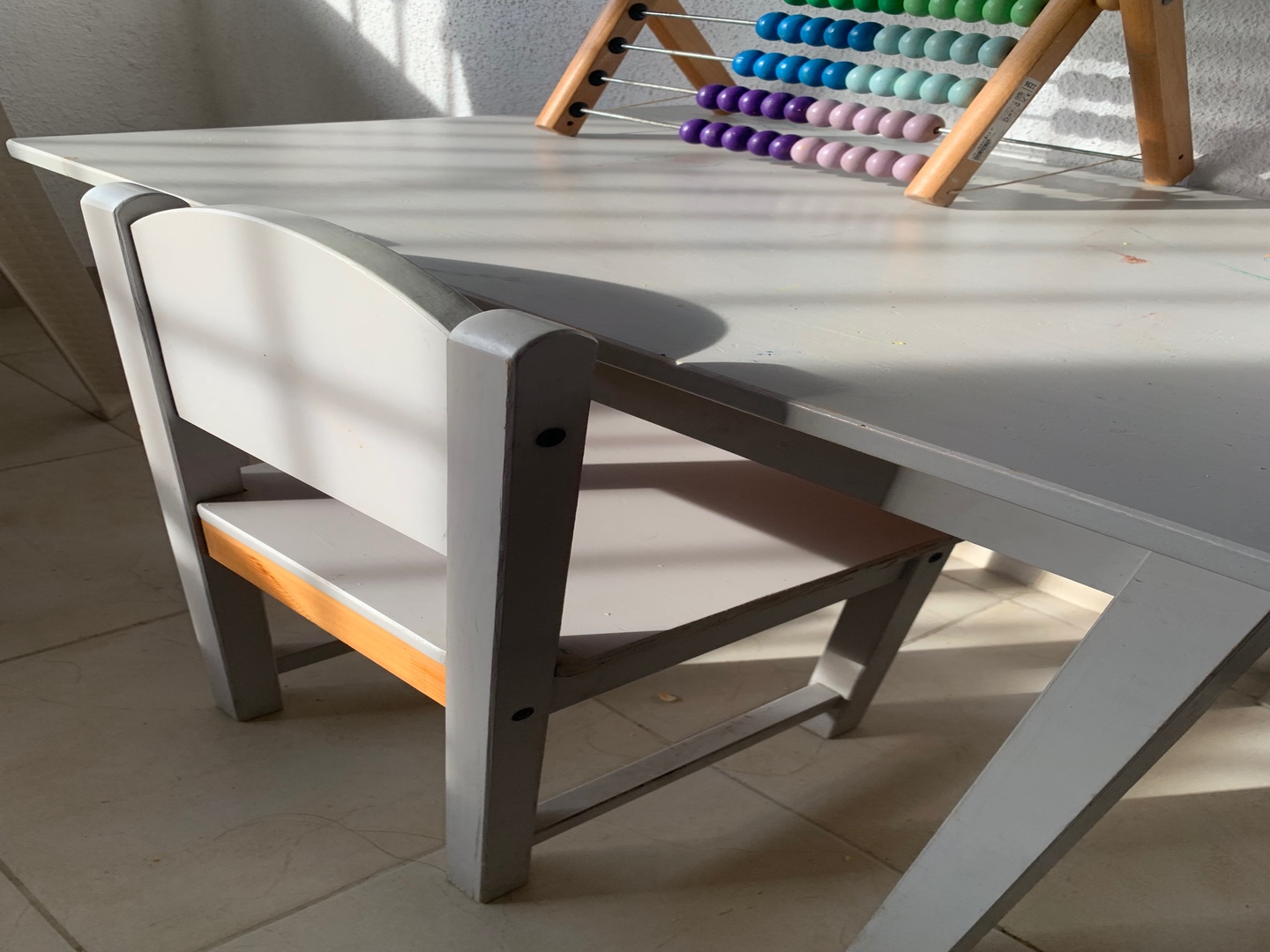 muebles - Mesa y silla niños  2