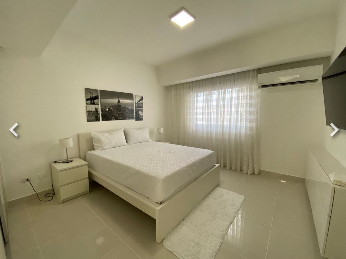 apartamentos - Apartamento Amueblado en Piantini  2
