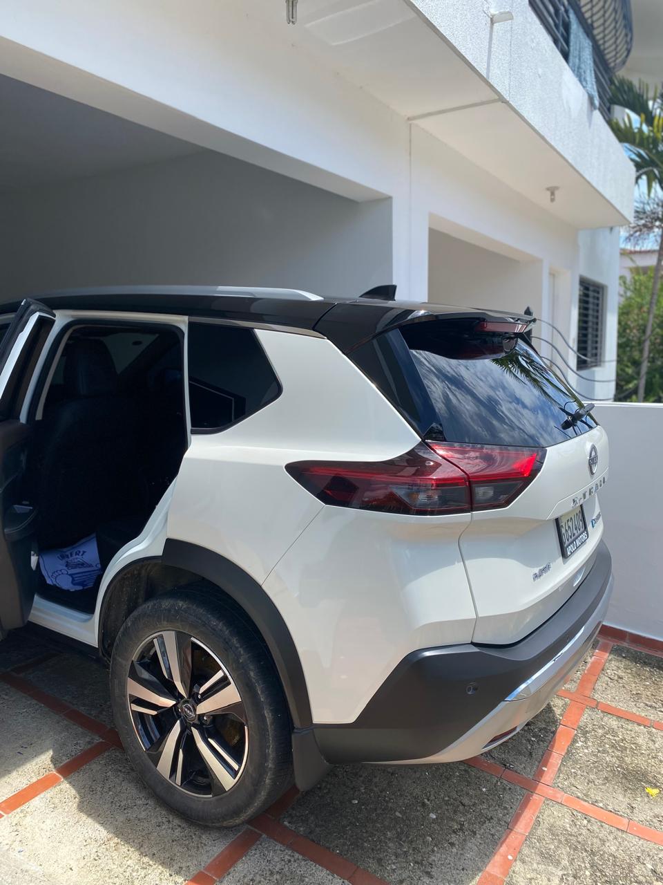jeepetas y camionetas - NISSAN X-TRAIL E-POWER EXCLUSIVE 2024 1