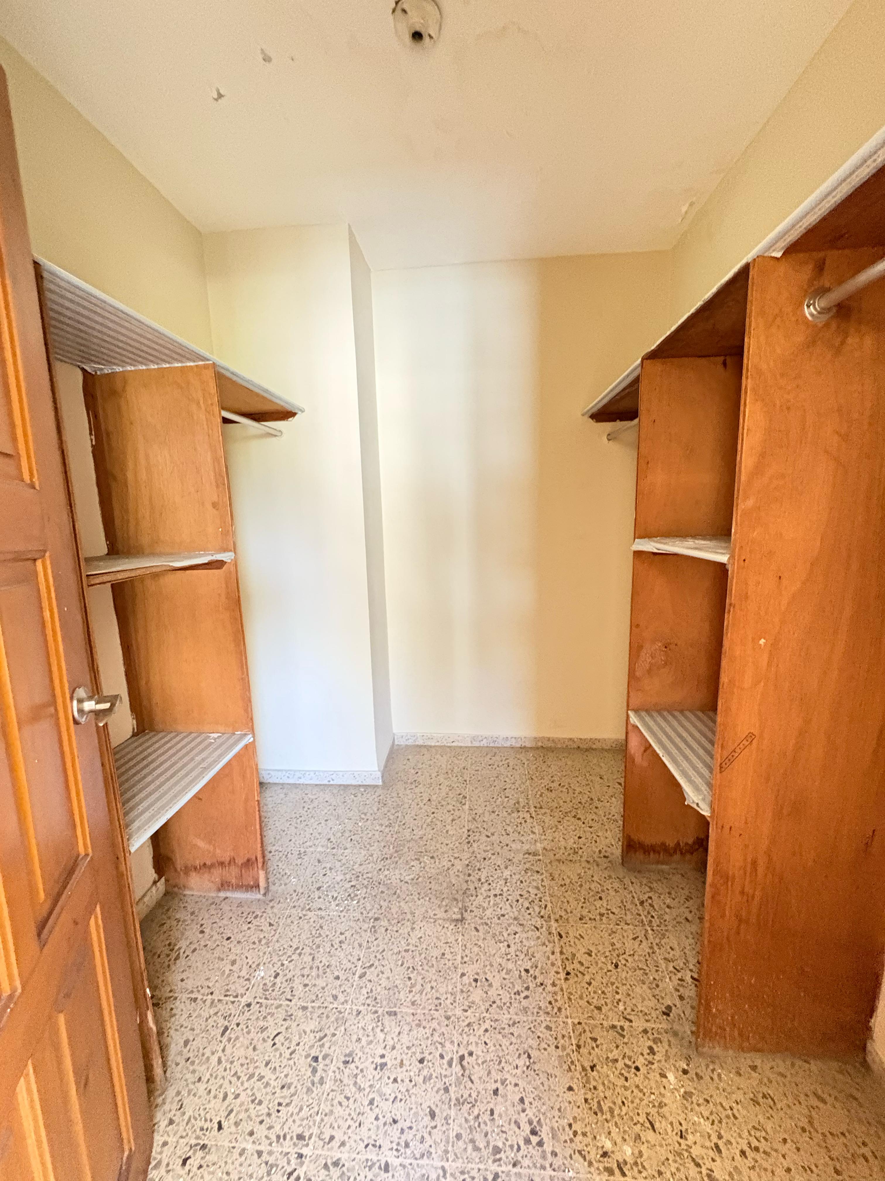 apartamentos - Vendo piso 4 clásico Esperilla tres hab dos baños  3
