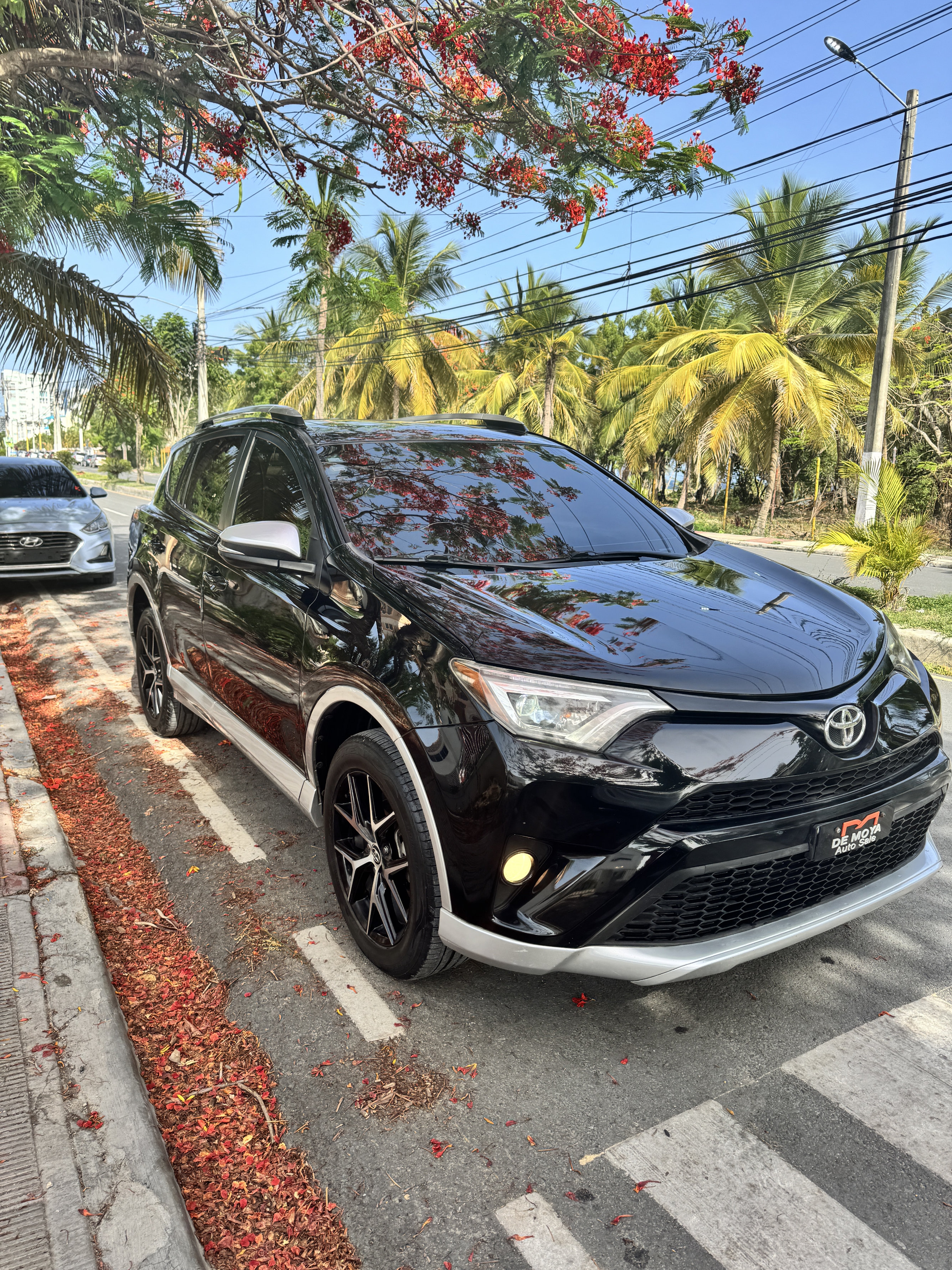 jeepetas y camionetas - Vendo mi Toyota Rav4 Sport 2016 de oportunidad! 1