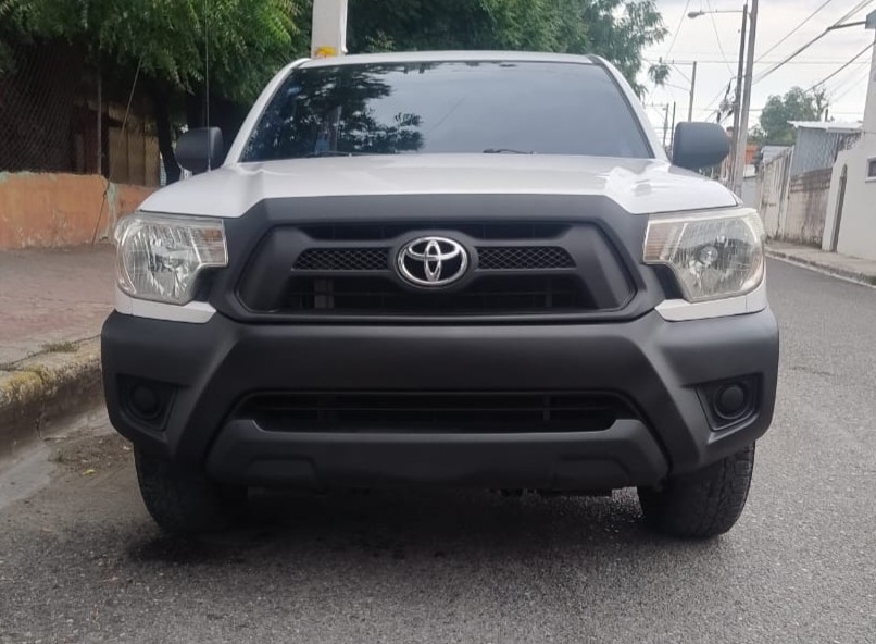 jeepetas y camionetas - TOYOTA TACOMA UNA CABINA 2014 2